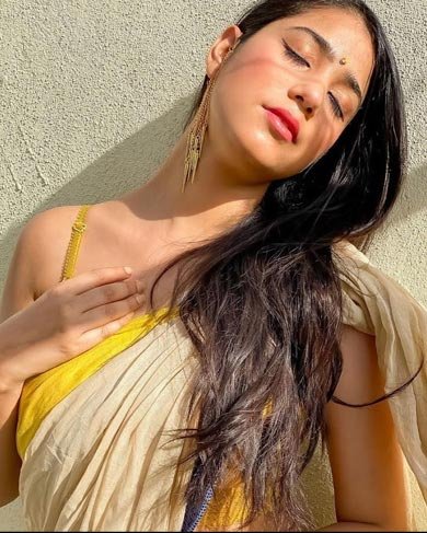 model Call Girls in Mumbai